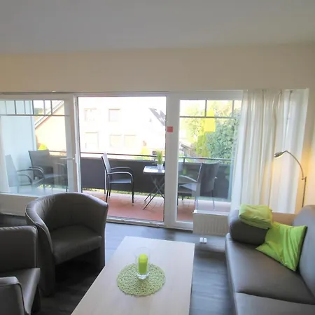 1518 - Duenenresidenz Wg 8 Даме