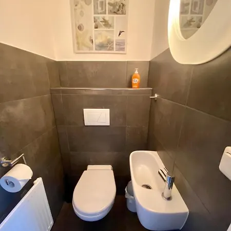 1518 - Duenenresidenz Wg 8 *